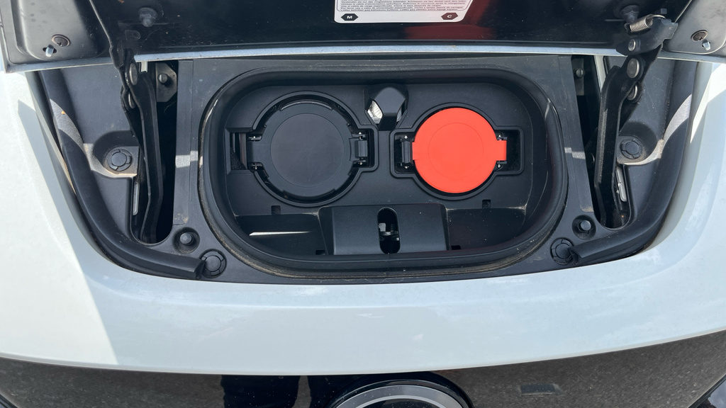 Nissan Leaf Nissan Hatchback 110Kw N-connecta 39Kwh White #26