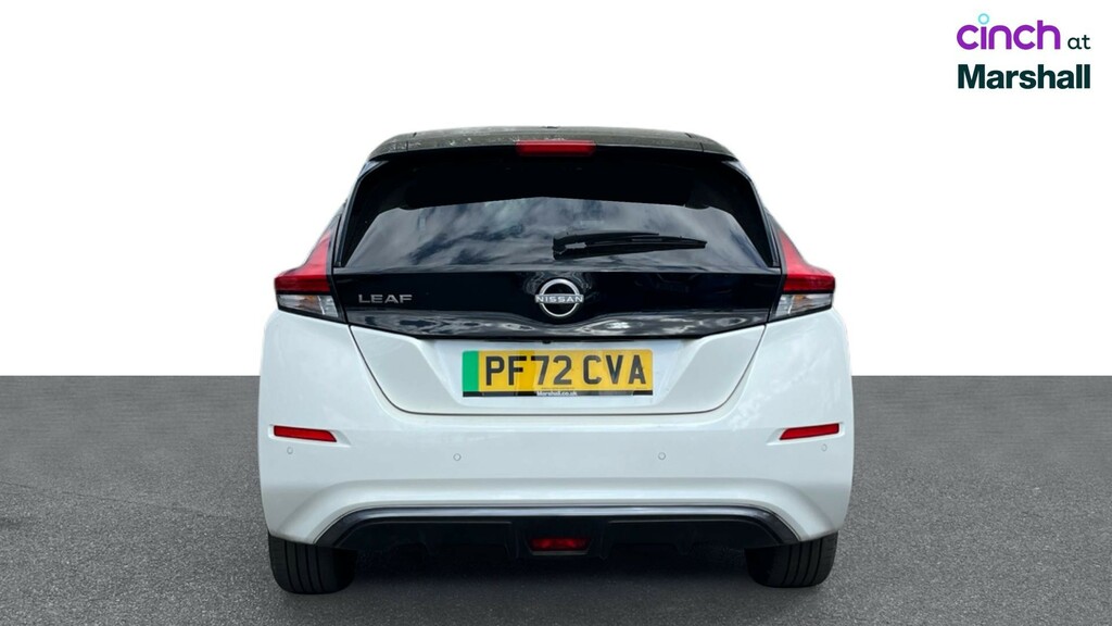 Nissan Leaf Nissan Hatchback 110Kw N-connecta 39Kwh White #3