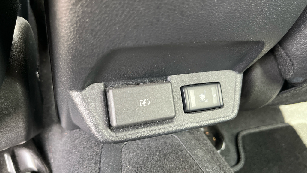 Nissan Leaf Nissan Hatchback 110Kw N-connecta 39Kwh White #37