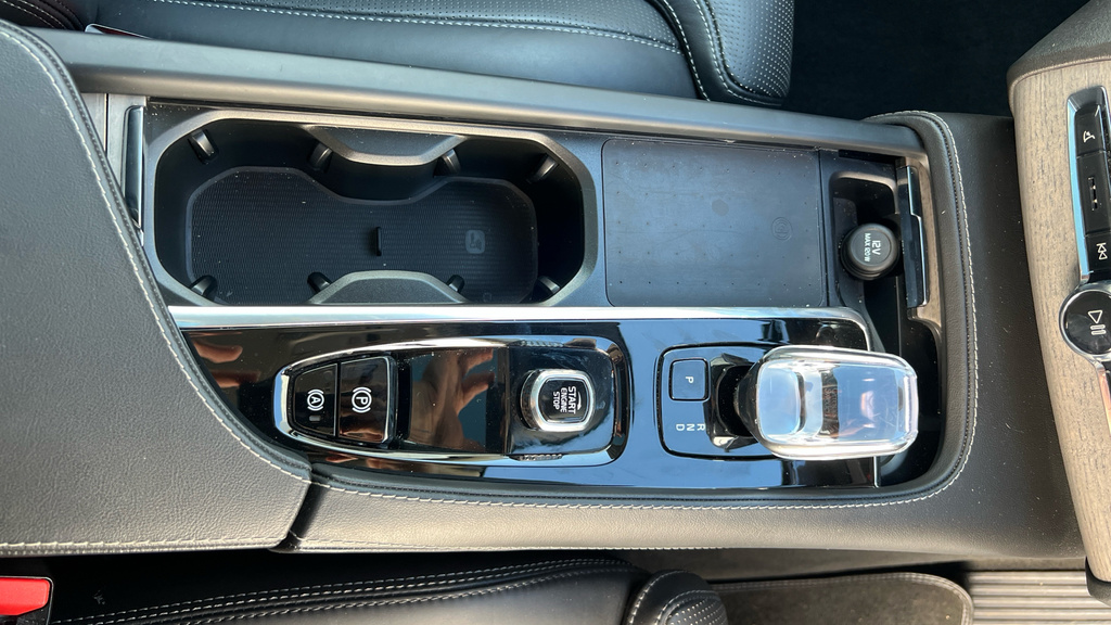 Volvo XC90 B5 Awd Mild Hybrid, Ultimate Dark22 Allo Black #37