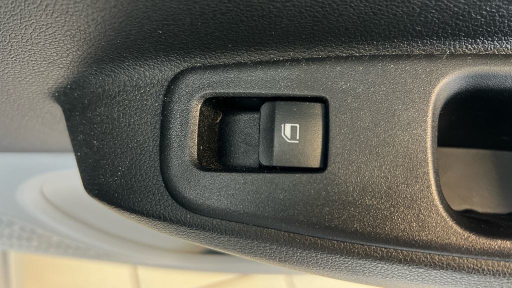 Hyundai I10 1.2 Mpi Se Connect - Reversing Camera, Carplay White #40