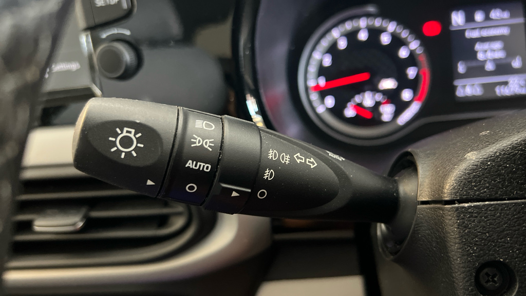 Hyundai I10 1.2 Mpi Se Connect - Reversing Camera, Carplay White #28