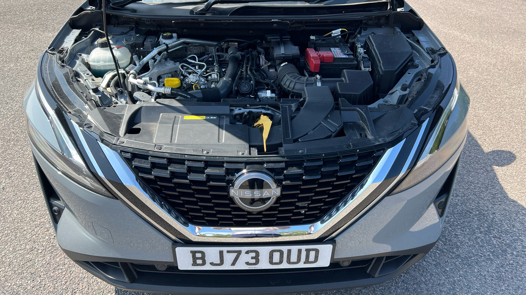 Nissan Qashqai 1.3 Dig-t Mh Acenta Premium White #43
