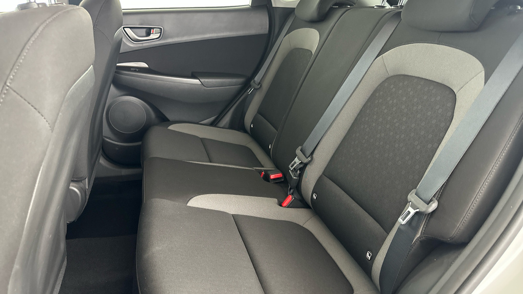 Hyundai Kona Kona Premium Se White #22