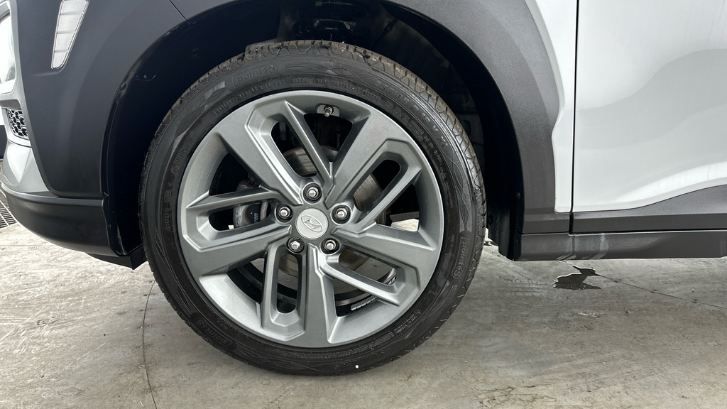 Hyundai Kona Kona Premium Se White #25
