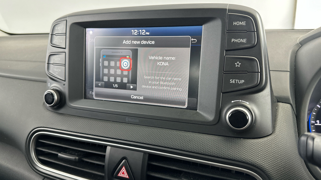 Hyundai Kona Kona Premium Se White #16