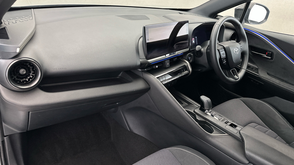Toyota C-Hr C-hr Design Hev Cvt White #13