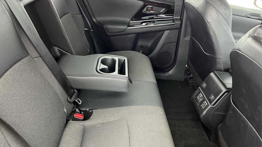 Toyota bZ4X 160Kw Premiere Edition 71.4Kwh Awd Silver #31