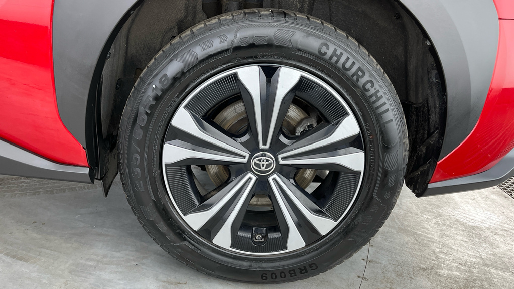 Toyota bZ4X 160Kw Premiere Edition 71.4Kwh Awd Silver #23