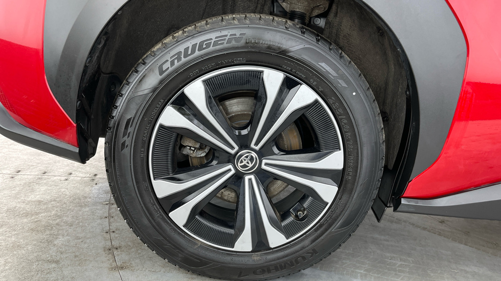 Toyota bZ4X 160Kw Premiere Edition 71.4Kwh Awd Silver #24