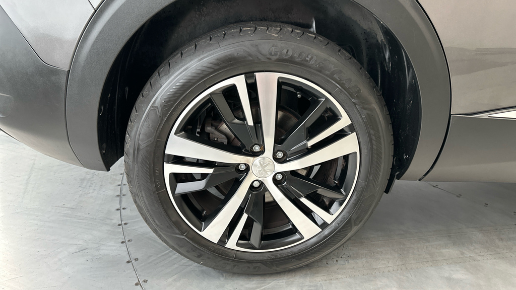 Peugeot 5008 1.2 Puretech Allure Premium Suv Eat E White #26