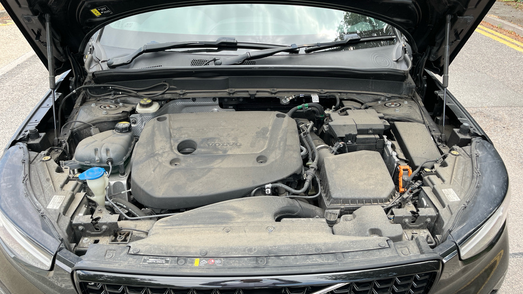 Volvo XC40 Recharge Inscription Pro, T5 Plug-in Hybrid Black #16