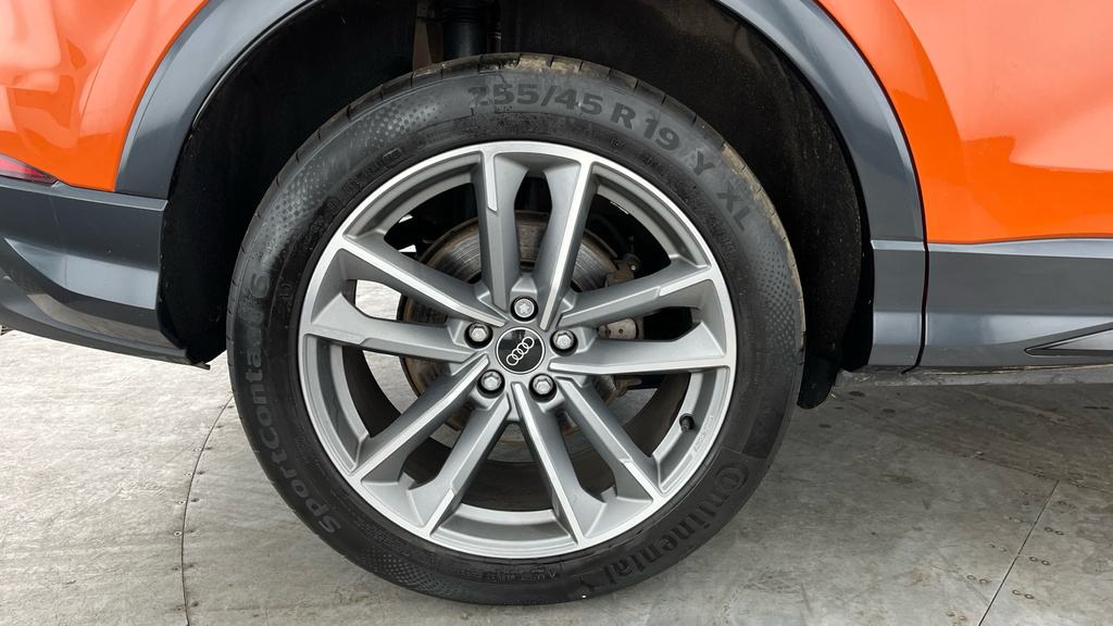 Audi Q3 35 Tdi Sport S Tronic Comfortsound Pack Black #31