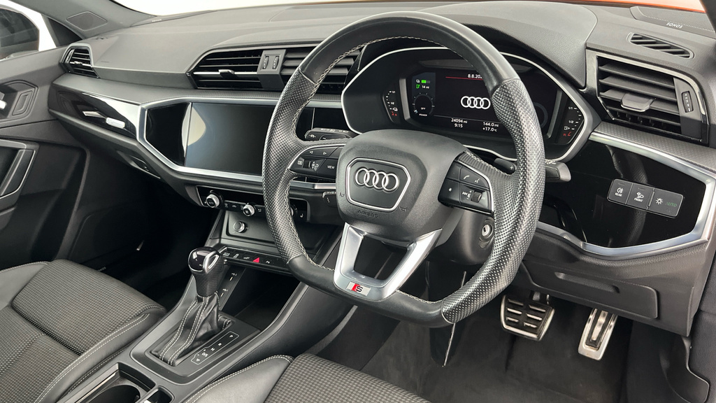 Audi Q3 35 Tdi Sport S Tronic Comfortsound Pack Black #9