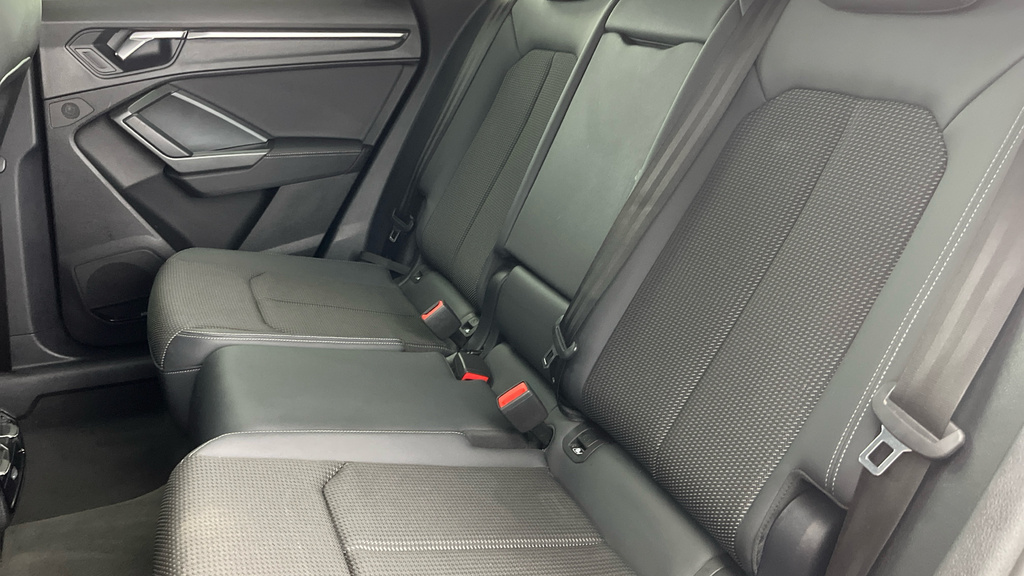 Audi Q3 35 Tdi Sport S Tronic Comfortsound Pack Black #26