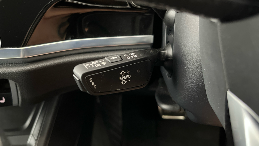 Audi Q3 35 Tdi Sport S Tronic Comfortsound Pack Black #13