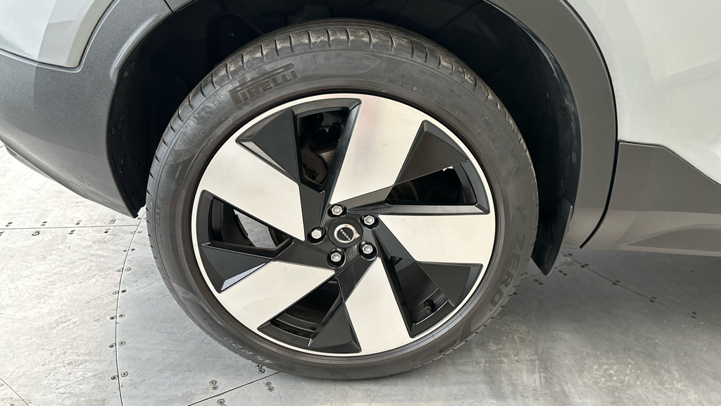 Volvo XC40 1.5H T5 Recharge 10.7Kwh Ultimate Dark Suv #26