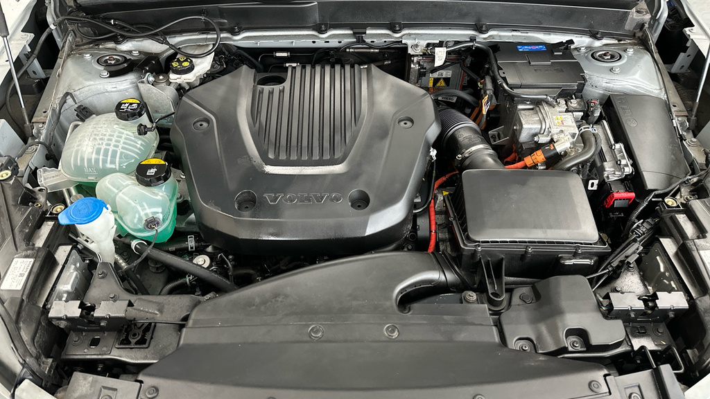 Volvo XC40 1.5H T5 Recharge 10.7Kwh Ultimate Dark Suv #23