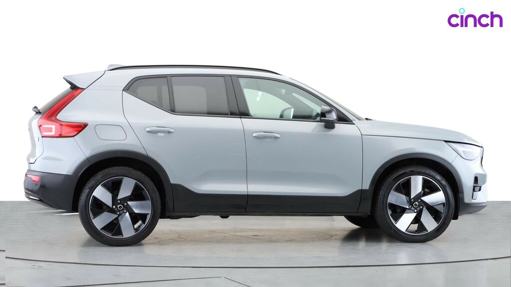 Volvo XC40 1.5H T5 Recharge 10.7Kwh Ultimate Dark Suv #2