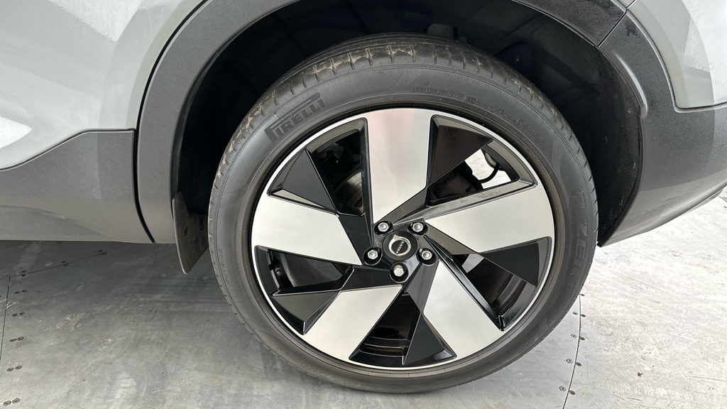 Volvo XC40 1.5H T5 Recharge 10.7Kwh Ultimate Dark Suv #25
