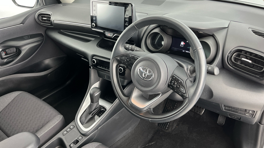 Toyota Yaris 1.5 Vvt-h Design E-cvt Euro 6 Ss Brown #9