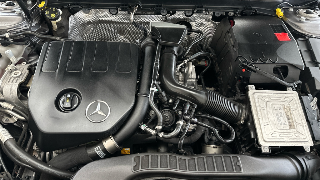 Mercedes-Benz CLA Class 1.3 Cla180 Amg Line Coupe 7G-dct Euro 6 Ss Grey #24