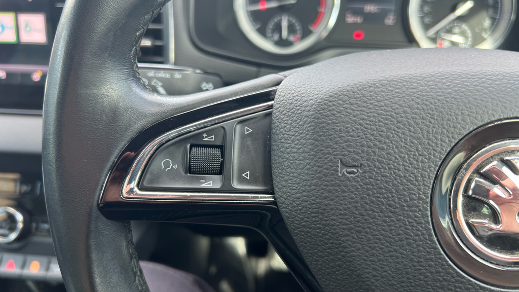 Skoda Karoq 2018 Suv 2.0Tdi 150Ps Scr 4X4 Se Dsg Grey #34