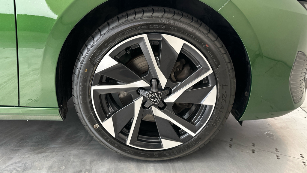 Peugeot 308 1.2 Puretech 130 Allure Premium Eat8 Blue #28