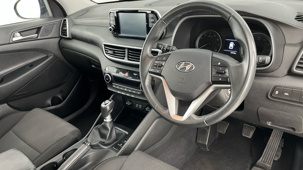 Hyundai Tucson 1.6 Gdi Se Nav 2Wd White #8