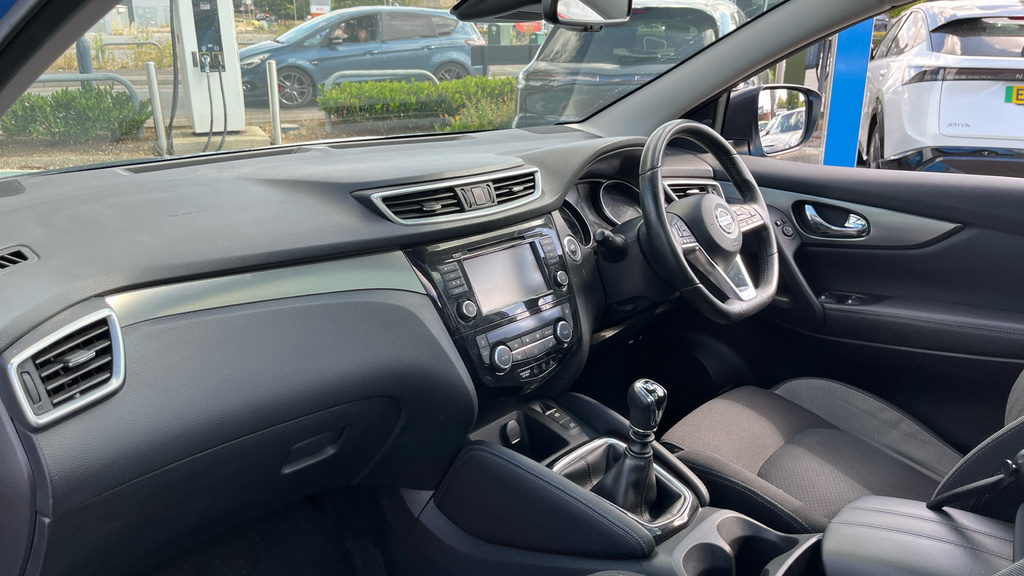 Nissan Qashqai 1.3 Dig-t 160 Tekna Grey #10