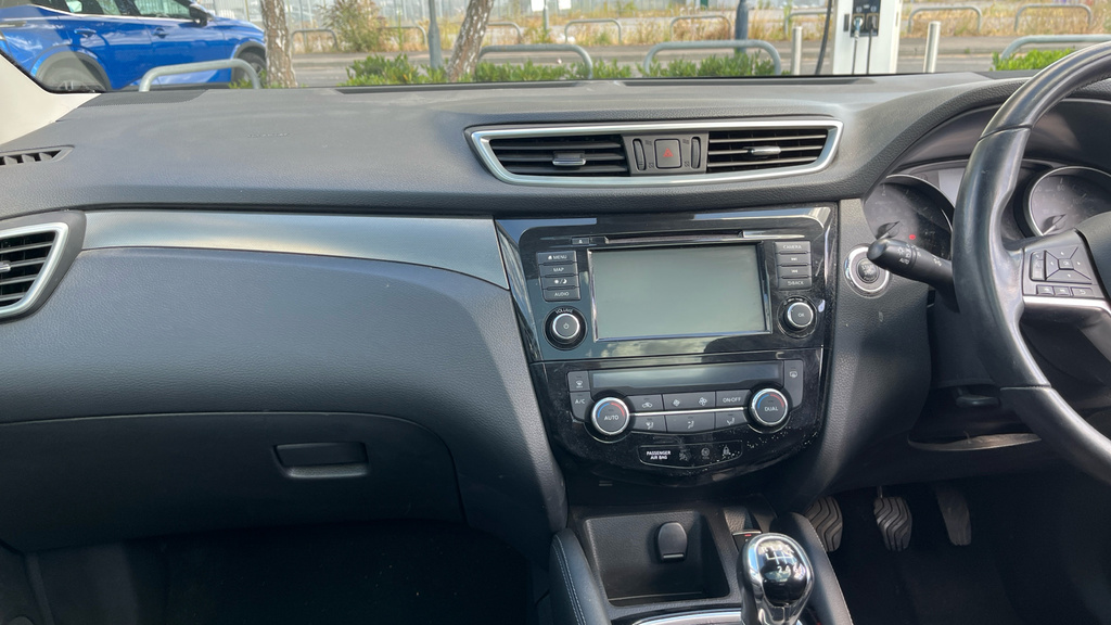 Nissan Qashqai 1.3 Dig-t 160 Tekna Grey #12
