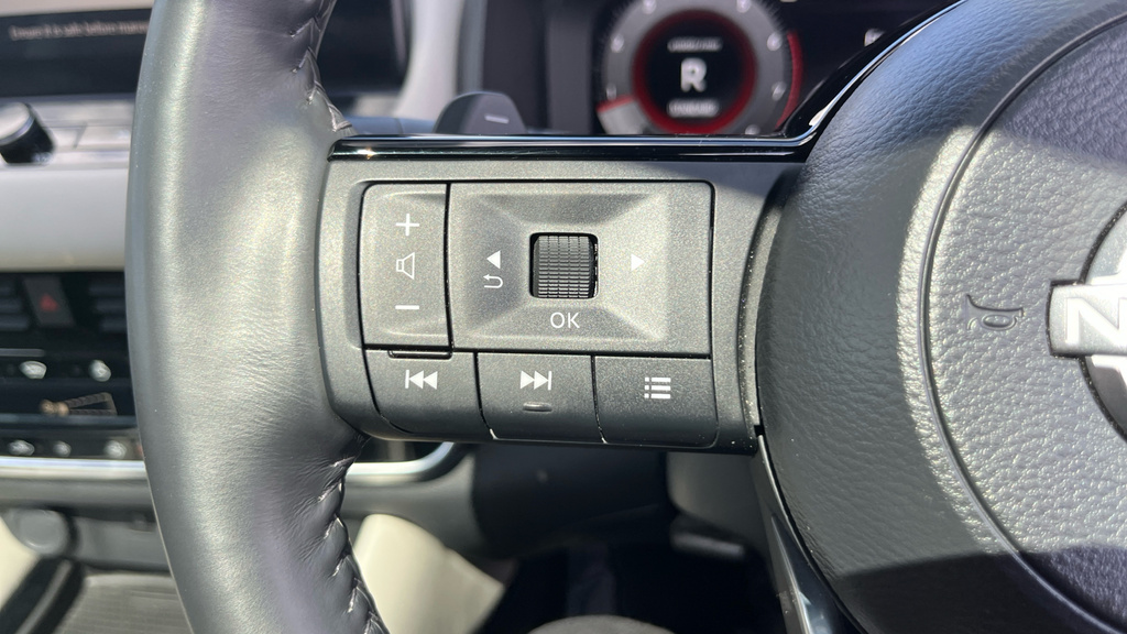 Nissan Qashqai 1.3 Dig-t Mh Acenta Premium Grey #29