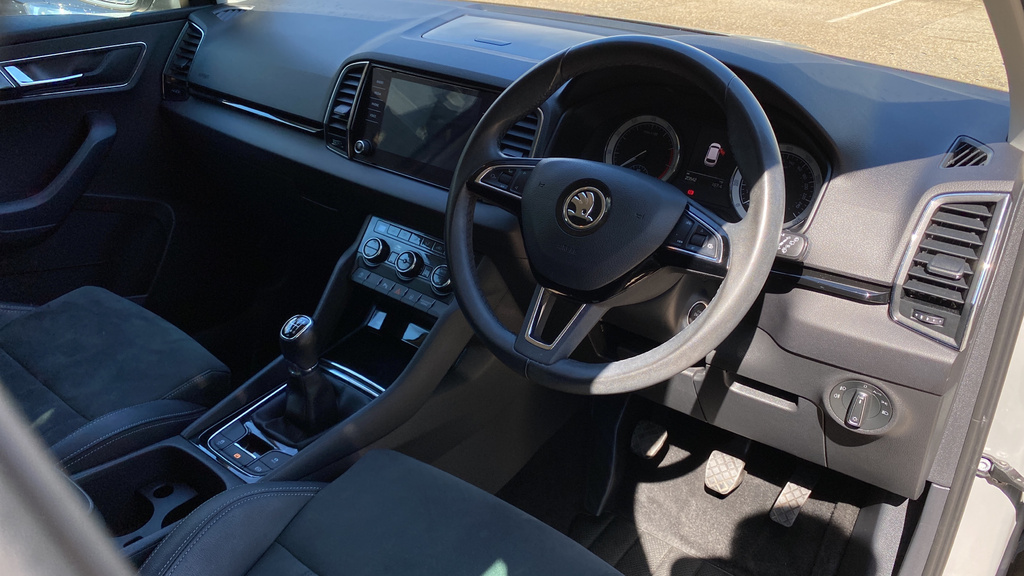 Skoda Karoq Suv 2.0Tdi 150Ps Scr 4X4 Edition Dsg Blue #11