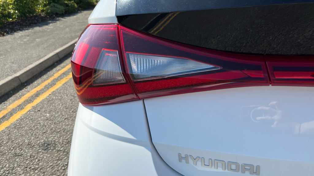 Hyundai I20 1.0 T-gdi Black Line Euro 6 Ss  #32