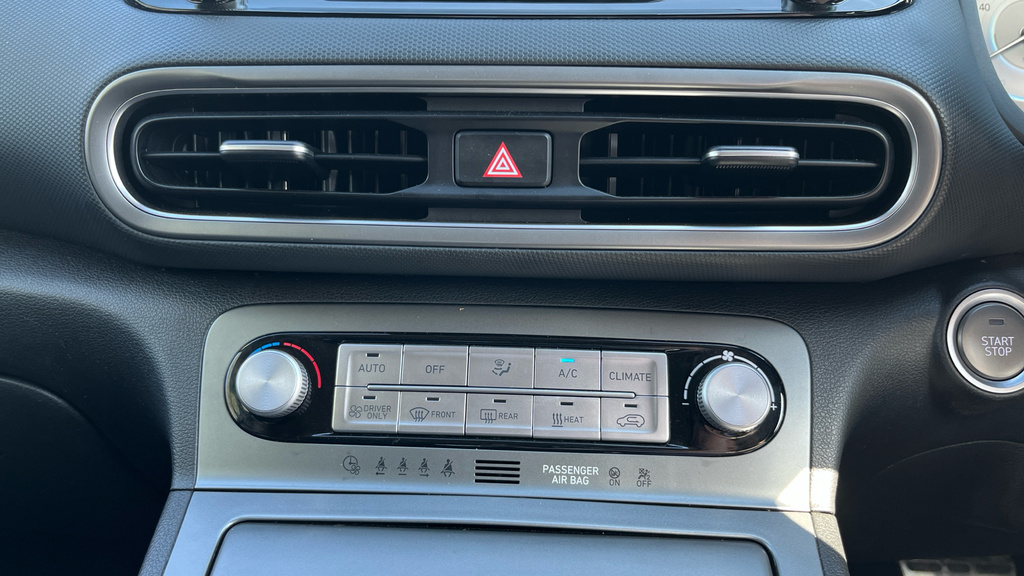 Hyundai Kona 1.0 Tgdi 48V Mhev Ultimate White #24