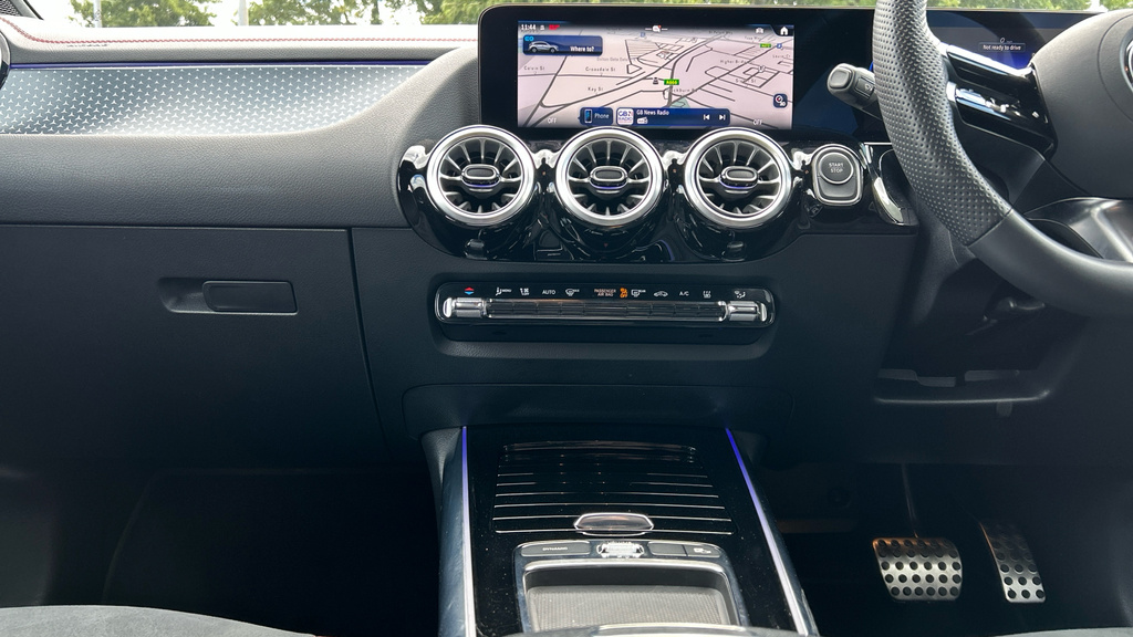 Mercedes-Benz EQA 250 140Kw Urban Edition 70.5Kwh Black #16