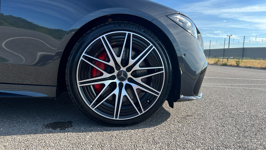 Mercedes-Benz C Class C300 Amg Line Premium 9G-tronic 2025 Grey #26