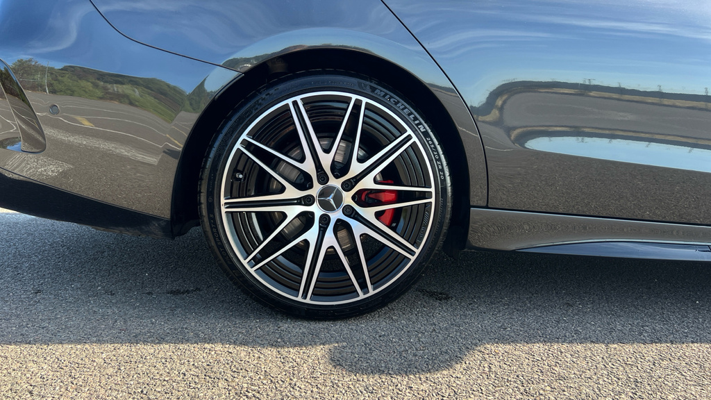 Mercedes-Benz C Class C300 Amg Line Premium 9G-tronic 2025 Grey #25