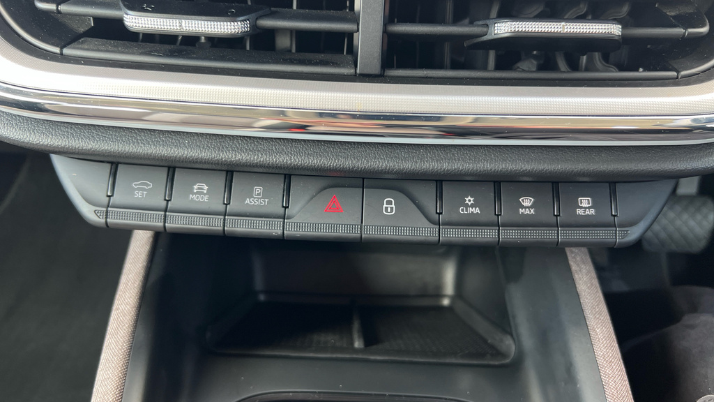 Skoda ENYAQ 80 Sportline Plus Black #34