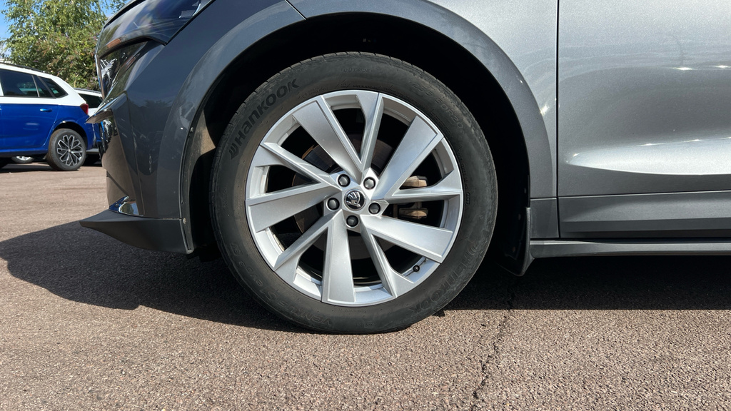 Skoda ENYAQ 80 Sportline Plus Black #27