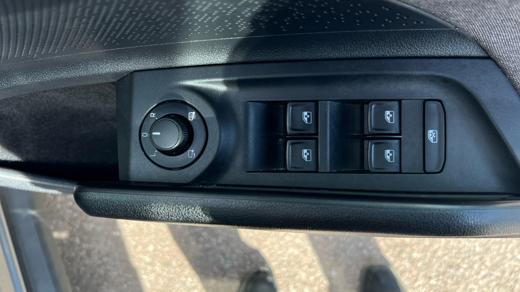 Skoda ENYAQ 80 Sportline Plus Black #40