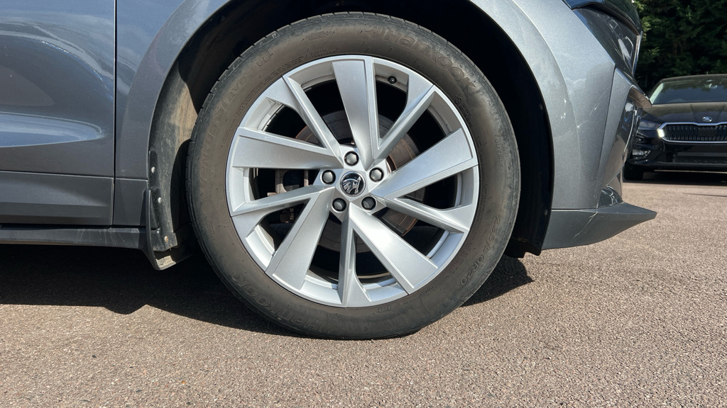 Skoda ENYAQ 80 Sportline Plus Black #28