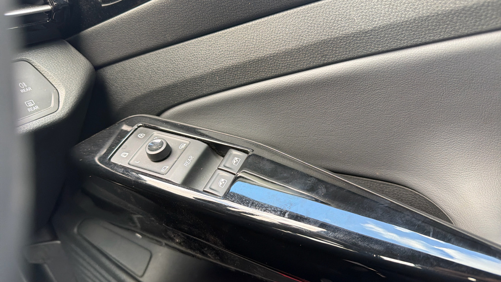 Volkswagen ID.4 220Kw 4Motion Gtx Max 77Kwh 125Kw Ch Grey #46