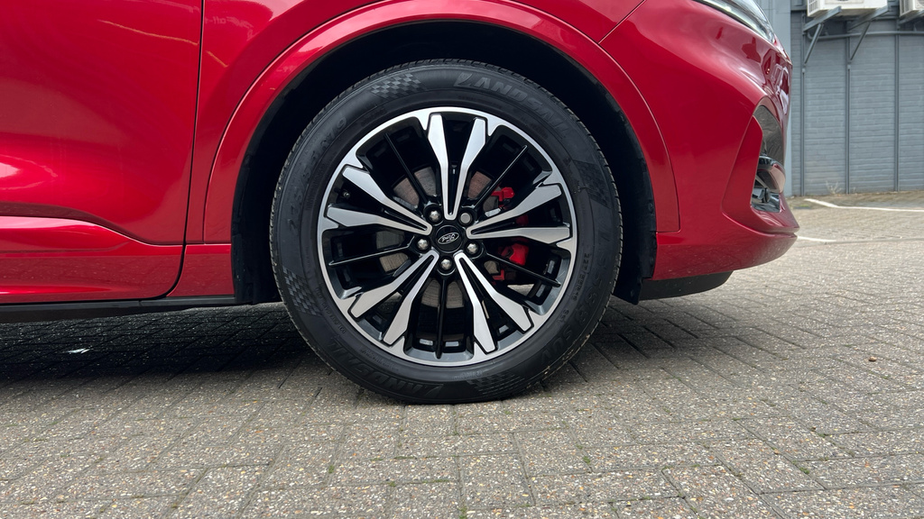 Ford Kuga 2.5H Fhev St-line X Edition Cvt In Lucid Red Red #25