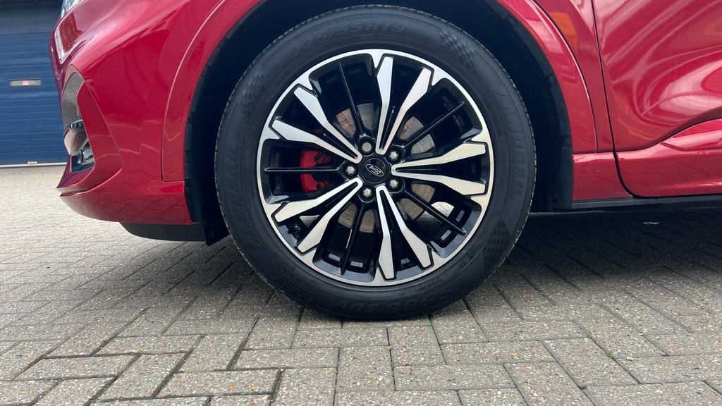 Ford Kuga 2.5H Fhev St-line X Edition Cvt In Lucid Red Red #28