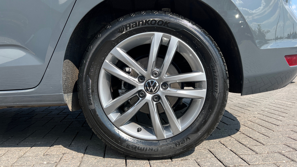 Volkswagen Touran 1.5 Tsi Evo Match Grey #30