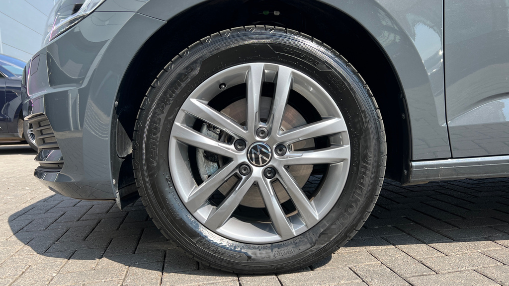 Volkswagen Touran 1.5 Tsi Evo Match Grey #29