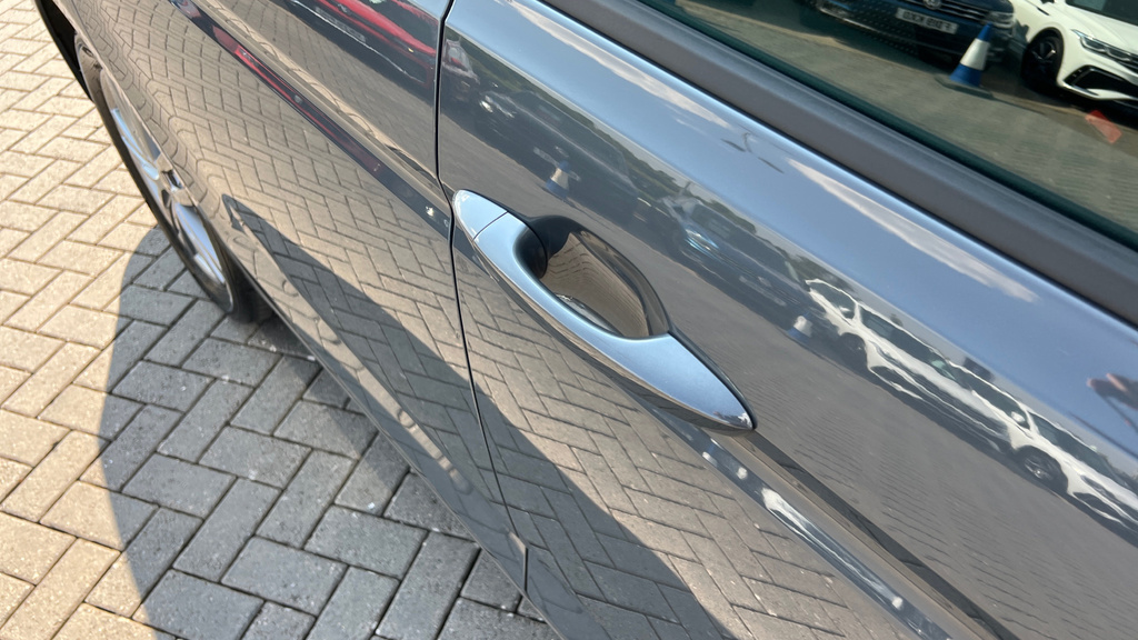 Volkswagen Touran 1.5 Tsi Evo Match Grey #4