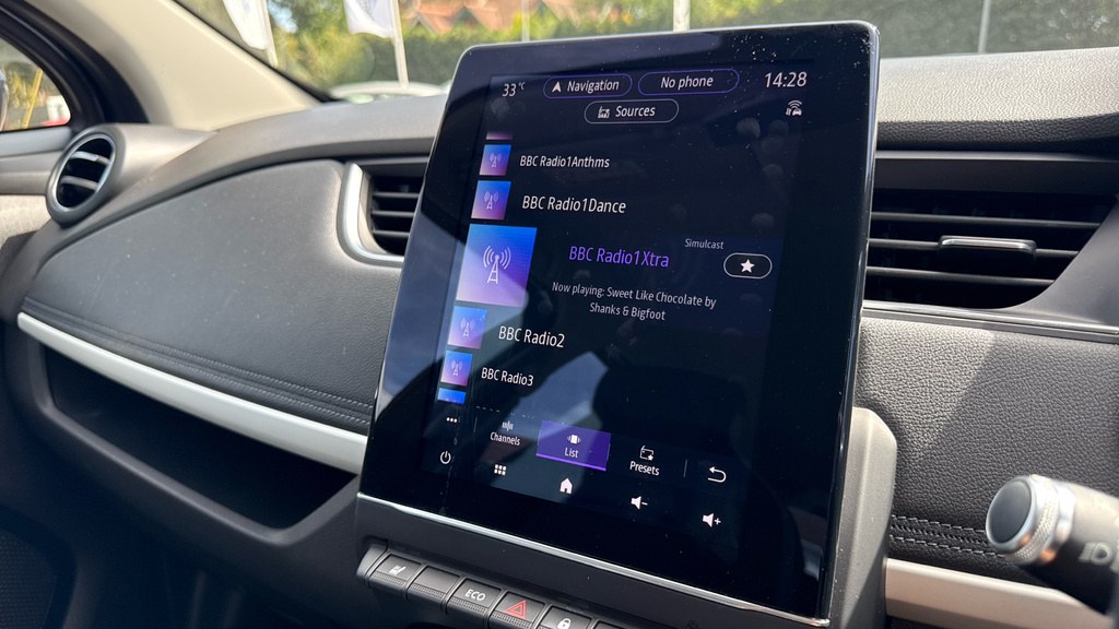 Renault Zoe Zoe 80Kw Se R110 50Kwh Rapid Charge Hatch White #14