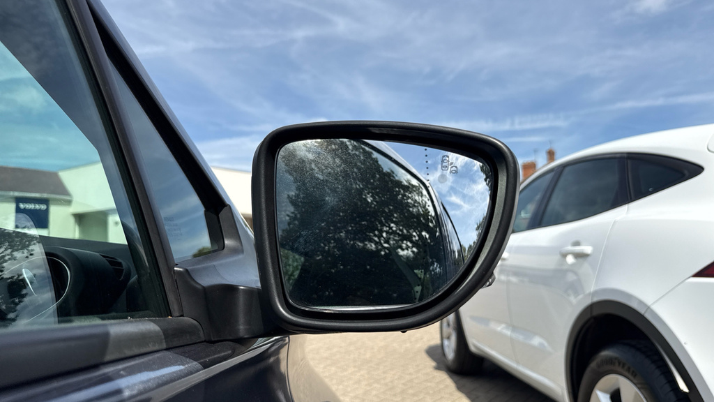 Renault Zoe Zoe 80Kw Se R110 50Kwh Rapid Charge Hatch White #7